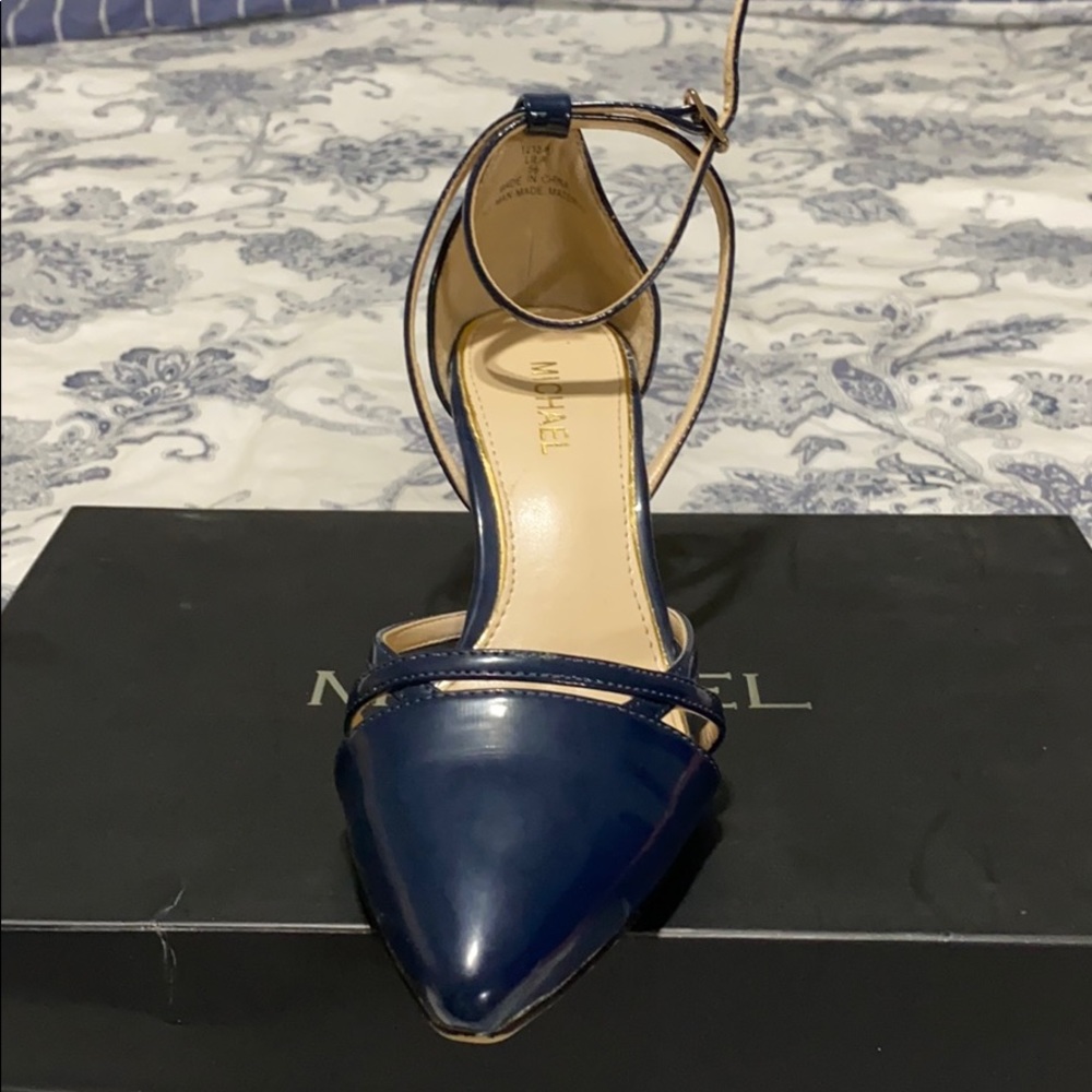 Heels - Picture 4 of 5